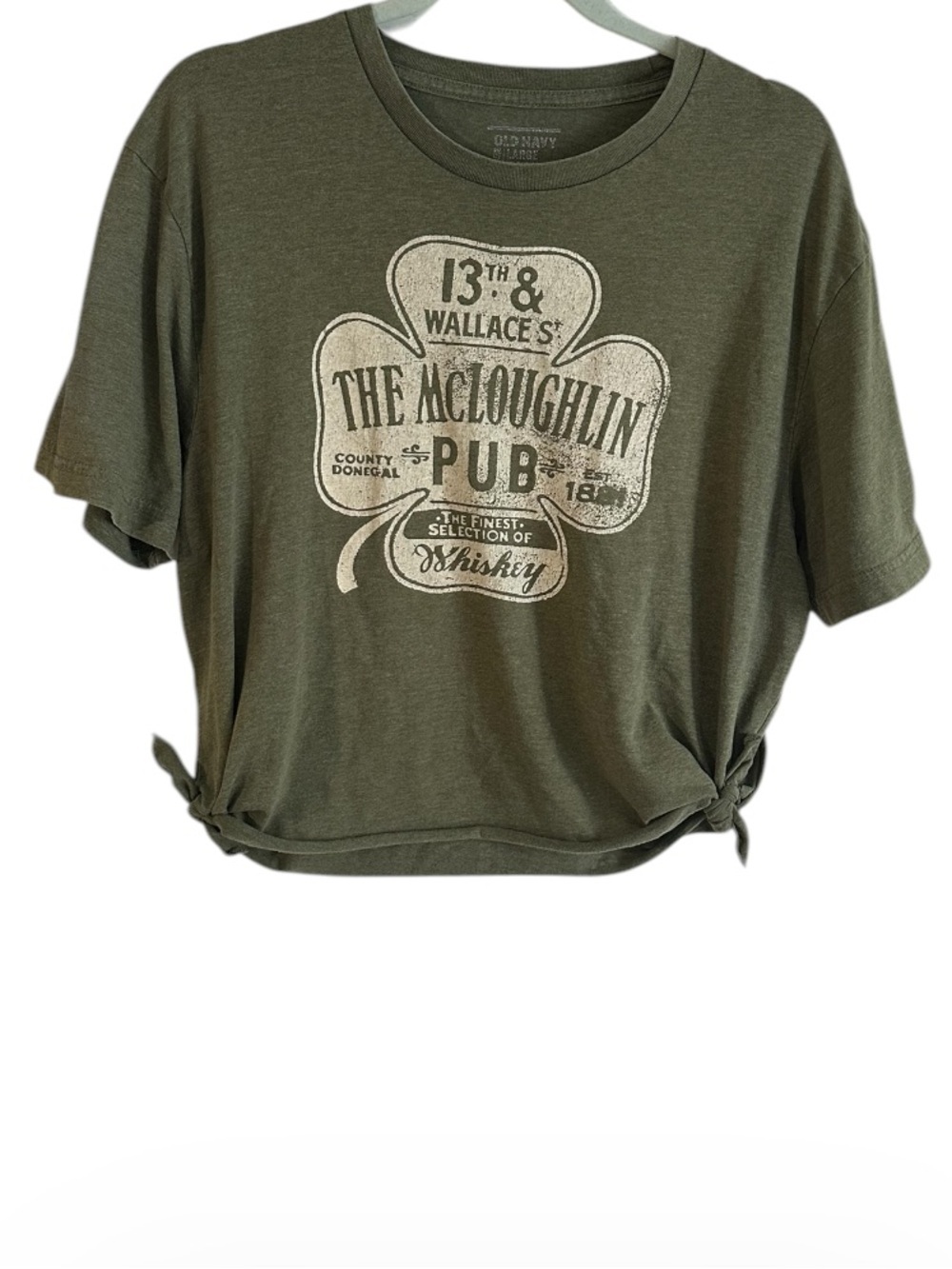 Irish Whiskey Shamrock Graphic cropped tee l